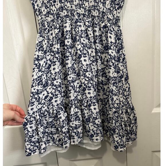 Rails Tara Navy Blue and White Lined Floral Dress Size Medium - Picture 4 of 9